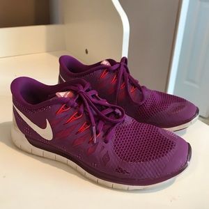 PURPLE NIKE SHOES